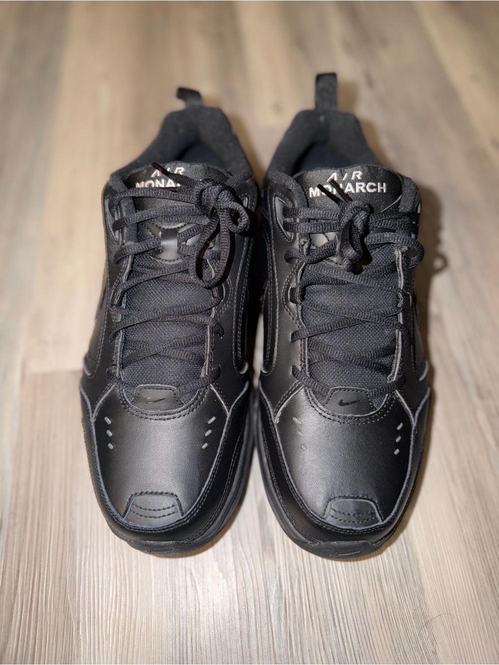 Nike Men’s All-Black Athletic Sneakers New 11.5W